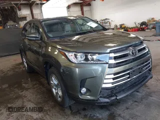 2019 Toyota Highlander Limited with VIN 5TDDZRFH3KS917491, listed as a IAAI auction lot 42602597 with 101,034 mi miles and . Bid and sale history available at DreamBid. Image 1.