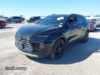 2020 Chevrolet Blazer LT z VIN 3GNKBBRA3LS596803, wystawiony jako IAAI lot #42060918 z przebiegiem 59 253 mil mil oraz . Historia ofert i sprzedaży dostępna na DreamBid. Obrazek 2.