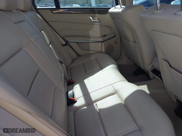 2016 Mercedes-Benz E-Class E 350 Sport with VIN WDDHF5KB2GB232214, listed as a IAAI auction lot 41723156 with 119,157 mi miles. Bid and sale history available at carsss.com. Image 8.