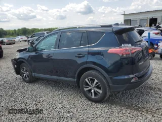 2018 Toyota RAV4 XLE with VIN 2T3WFREVXJW483012, listed as a Copart auction lot 58806205 with 48,266 mi miles and Salvage title. Bid and sale history available at DreamBid. Image 2.