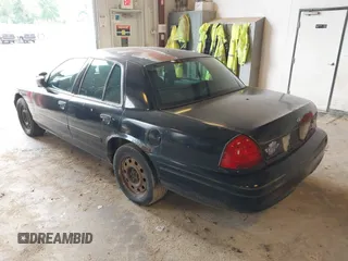 2008 Ford Police Interceptor с VIN 2FAHP71V98X102529, выставлен на аукционе IAAI как лот 42604859 с пробегом Не указан миль и . История ставок и продаж доступна на DreamBid. Изображение 3.