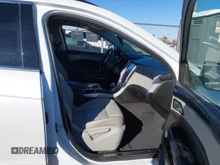 2015 Cadillac SRX with VIN 3GYFNAE34FS557297, listed as a IAAI auction lot 41388573 with 124,185 mi miles and . Bid and sale history available at DreamBid. Image 5.