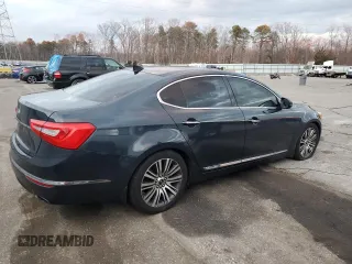 2014 Kia Cadenza Premium with VIN KNALN4D71E5152910, listed as a Copart auction lot 88694025 with 174,702 mi miles and Clean Title. Bid and sale history available at carsss.com. Image 3.