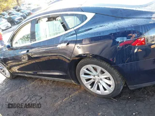 2014 Tesla Model S 60 с VIN 5YJSA1S11EFP32325, выставлен на аукционе IAAI как лот 40823219 с пробегом 47 911 миль миль и . История ставок и продаж доступна на DreamBid. Изображение 13.