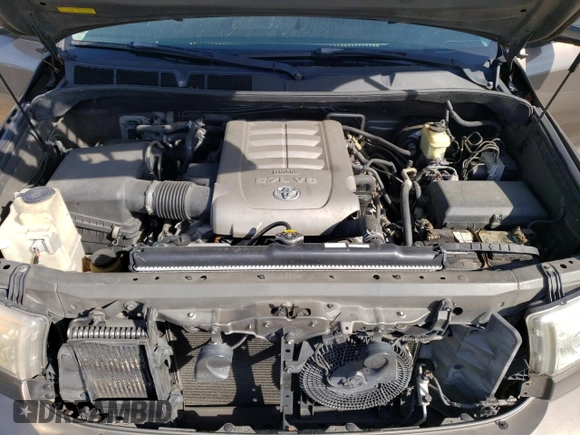 2008 Toyota Sequoia Platinum with VIN 5TDZY67A78S013175, listed as a Copart auction lot 60827084 with 25 mi miles and Salvage Title. Bid and sale history available at carsss.com. Image 11.
