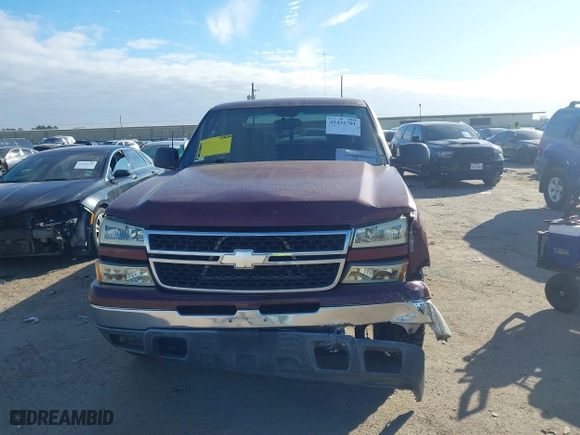 2006 Chevrolet Silverado 1500 LT1 with VIN 1GCEC19VX6Z126341, listed as a IAAI auction lot 41431701 with 265,142 mi miles. Bid and sale history available at carsss.com. Image 12.