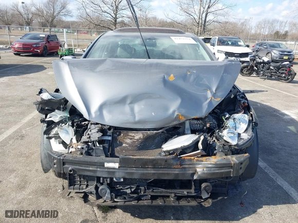 2012 Hyundai Elantra GLS with VIN 5NPDH4AE4CH149904, listed as a IAAI auction lot 41452754 with 117,148 mi miles. Bid and sale history available at carsss.com. Image 6.