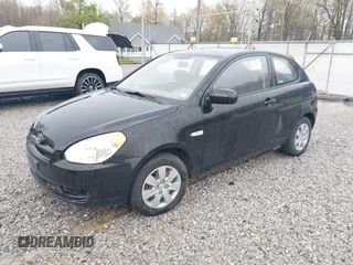 2011 Hyundai Accent GS z VIN KMHCM3AC8BU200465, wystawiony jako IAAI lot #41797288 z przebiegiem 107 831 mil mil oraz . Historia ofert i sprzedaży dostępna na DreamBid. Obrazek 2.