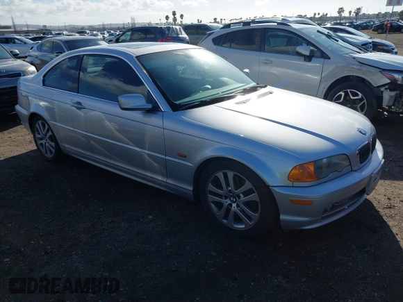2001 BMW 3 Series 330Ci with VIN WBABN53401JU34692, listed as a IAAI auction lot 41763039 with 204,062 mi miles. Bid and sale history available at carsss.com. Image 1.