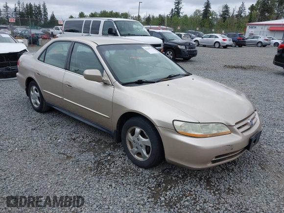 2001 Honda Accord LX z VIN JHMCG56471C028960, wystawiony jako IAAI lot #42223734 z przebiegiem 387 033 mil mil oraz . Historia ofert i sprzedaży dostępna na DreamBid. Obrazek 1.