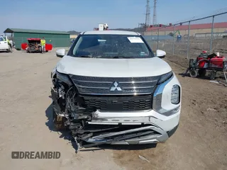 2022 Mitsubishi Outlander SE z VIN JA4J4UA80NZ033078, wystawiony jako IAAI lot #41773711 z przebiegiem 52 428 mil mil oraz . Historia ofert i sprzedaży dostępna na DreamBid. Obrazek 12.