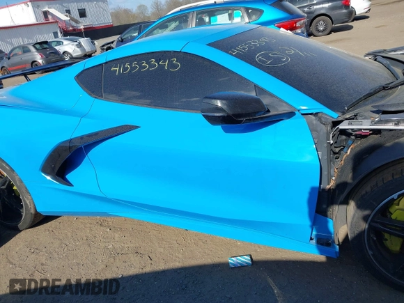 2020 Chevrolet Corvette 2LT z VIN 1G1Y72D44L5117409, wystawiony jako IAAI lot #41913012 z przebiegiem 64 027 mil mil oraz . Historia ofert i sprzedaży dostępna na DreamBid. Obrazek 14.