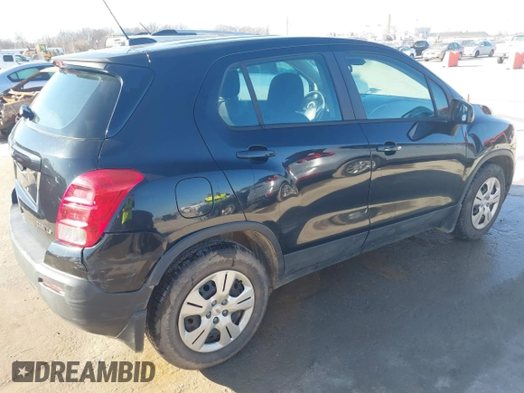 2015 Chevrolet Trax LS with VIN KL7CJKSBXFB068806, listed as a IAAI auction lot 41680339 with 129,882 mi miles. Bid and sale history available at carsss.com. Image 4.