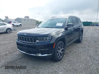 2024 Jeep Grand Cherokee Limited z VIN 1C4RJKBG5R8560752, wystawiony jako IAAI lot #42351090 z przebiegiem 28 740 mil mil oraz . Historia ofert i sprzedaży dostępna na DreamBid. Obrazek 19.