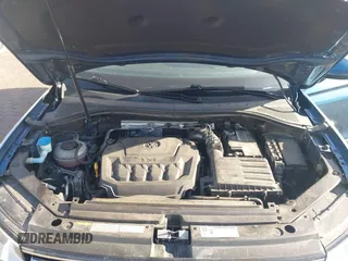 2020 Volkswagen Tiguan SE with VIN 3VV2B7AX2LM017277, listed as a IAAI auction lot 42075052 with 72,248 mi miles and . Bid and sale history available at DreamBid. Image 10.