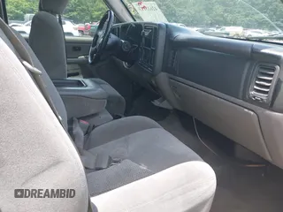 2005 Chevrolet Tahoe LS with VIN 1GNEC13V65R154250, listed as a IAAI auction lot 42633273 with 319,329 mi miles and . Bid and sale history available at DreamBid. Image 5.