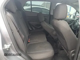 2020 Chevrolet Trax LS z VIN 3GNCJKSB3LL227038, wystawiony jako Copart lot #60031745 z przebiegiem 111 416 mil mil oraz Nie do naprawy • Non repairable. Historia ofert i sprzedaży dostępna na DreamBid. Obrazek 11.