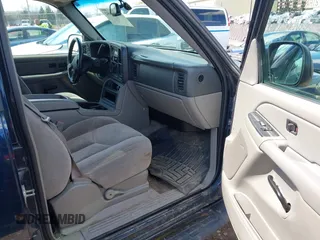 2006 Chevrolet Suburban Z71 with VIN 3GNFK16Z26G220672, listed as a IAAI auction lot 42016952 with 163,829 mi miles and . Bid and sale history available at DreamBid. Image 5.