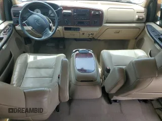 2006 Ford F-350 XL с VIN 1FTWW33PX6EA73794, выставлен на аукционе Copart как лот 54686685 с пробегом 175 409 миль миль и Списание • Salvage title. История ставок и продаж доступна на DreamBid. Изображение 8.