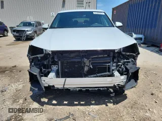 2017 Audi Q7 Premium Plus with VIN WA1LAAF77HD004789, listed as a Copart auction lot 61460475 with 112,345 mi miles and Non repairable. Bid and sale history available at DreamBid. Image 5.