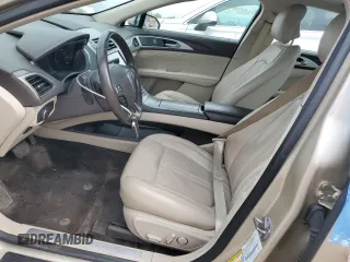 2017 Lincoln MKZ Reserve z VIN 3LN6L5F92HR636110, wystawiony jako Copart lot #56138045 z przebiegiem 37 790 mil mil oraz Szkoda całkowita • Salvage title. Historia ofert i sprzedaży dostępna na DreamBid. Obrazek 7.