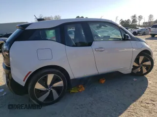 2015 BMW i3 with VIN WBY1Z4C52FV502978, listed as a Copart auction lot 44496093 with 59,588 mi miles. Bid and sale history available at carsss.com. Image 3.