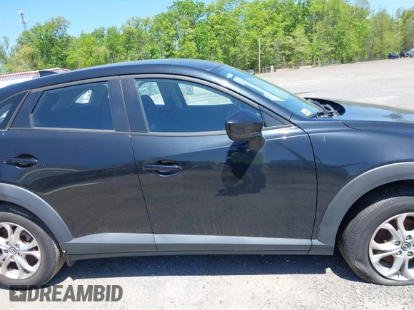 2018 Mazda CX-3 Sport z VIN JM1DKFB73J0314686, wystawiony jako IAAI lot #42132723 z przebiegiem Nie podano mil oraz . Historia ofert i sprzedaży dostępna na DreamBid. Obrazek 12.
