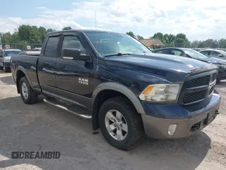 2013 Ram 1500 SLT z VIN 1C6RR7GG7DS641611, wystawiony jako IAAI lot #42548751 z przebiegiem 229 580 mil mil oraz . Historia ofert i sprzedaży dostępna na DreamBid. Obrazek 1.