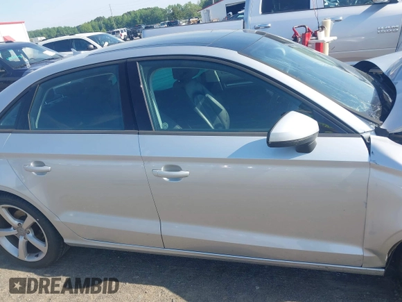 2015 Audi A3 Premium z VIN WAUACGFF3F1005743, wystawiony jako IAAI lot #42099630 z przebiegiem 195 575 mil mil oraz . Historia ofert i sprzedaży dostępna na DreamBid. Obrazek 14.
