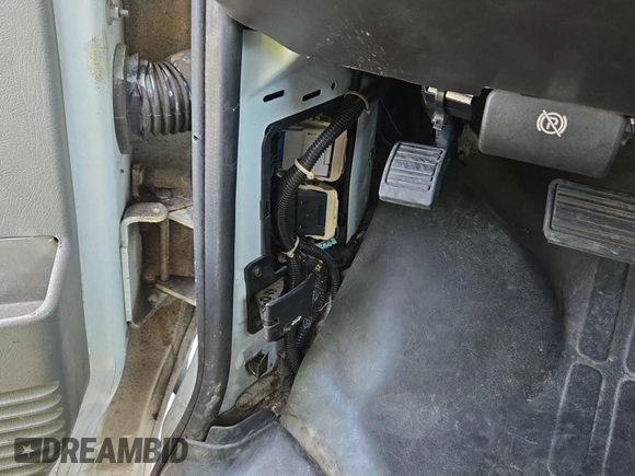 2010 Chevrolet Express Cargo with VIN 1GCZGFBA1A1159021, listed as a IAAI auction lot 42773963 with 181,378 mi miles and . Bid and sale history available at DreamBid. Image 48.