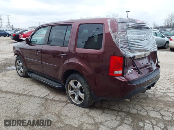 2012 Honda Pilot EX-L with VIN 5FNYF4H65CB045796, listed as a IAAI auction lot 39867772 with 104,061 mi miles. Bid and sale history available at carsss.com. Image 3.