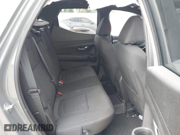 2022 Hyundai Santa Cruz SEL with VIN 5NTJBDAE4NH022823, listed as a IAAI auction lot 42051616 with 23,158 mi miles and . Bid and sale history available at DreamBid. Image 8.