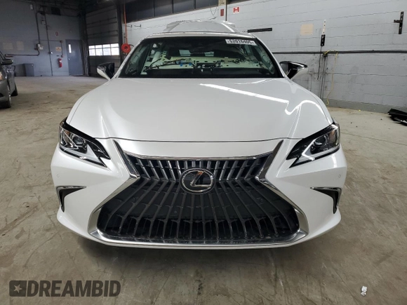 2023 Lexus ES 350 z VIN 58ADZ1B14PU155063, wystawiony jako Copart lot #52016405 z przebiegiem 25 495 mil mil oraz Szkoda całkowita • Salvage title. Historia ofert i sprzedaży dostępna na DreamBid. Obrazek 5.