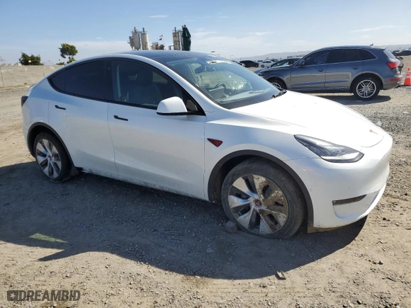 2022 Tesla Model Y Long Range with VIN 7SAYGDEE1NF455171, listed as a Copart auction lot 49429085 with 41,361 mi miles and Salvage Title. Bid and sale history available at carsss.com. Image 4.