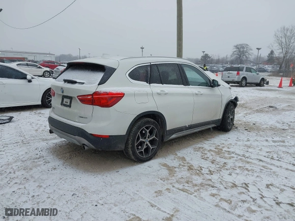 2018 BMW X1 xDrive28i with VIN WBXHT3C33J3H29973, listed as a IAAI auction lot 41547866 with 1 mi miles. Bid and sale history available at carsss.com. Image 4.
