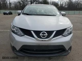 2018 Nissan Rogue Sport S with VIN JN1BJ1CR7JW201711, listed as a Copart auction lot 51900845 with 55,562 mi miles and Salvage Title. Bid and sale history available at carsss.com. Image 5.