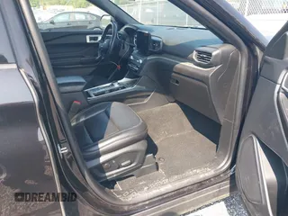 2020 Ford Explorer XLT with VIN 1FMSK7DH2LGB61436, listed as a IAAI auction lot 40177724 with 76,636 mi miles. Bid and sale history available at carsss.com. Image 5.