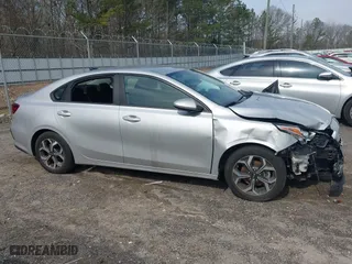 2020 Kia Forte LXS with VIN 3KPF24AD6LE182585, listed as a IAAI auction lot 41790230 with 83,227 mi miles. Bid and sale history available at carsss.com. Image 14.