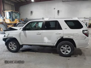 2016 Toyota 4Runner Limited with VIN JTEBU5JR8G5312700, listed as a IAAI auction lot 42368603 with 124,056 mi miles and . Bid and sale history available at DreamBid. Image 14.