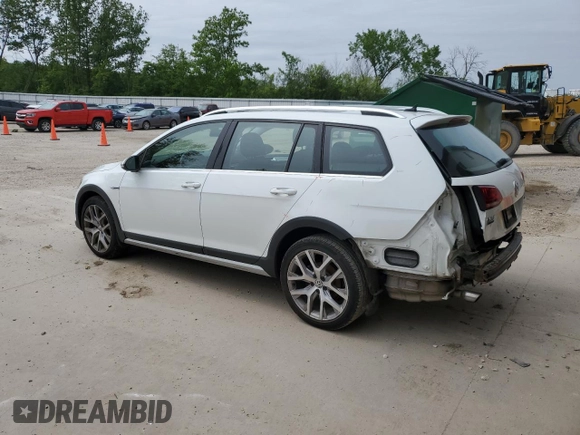 2017 Volkswagen Golf S z VIN 3VWH17AU5HM522302, wystawiony jako Copart lot #60602365 z przebiegiem 93 985 mil mil oraz Nie do naprawy • Non repairable. Historia ofert i sprzedaży dostępna na DreamBid. Obrazek 2.