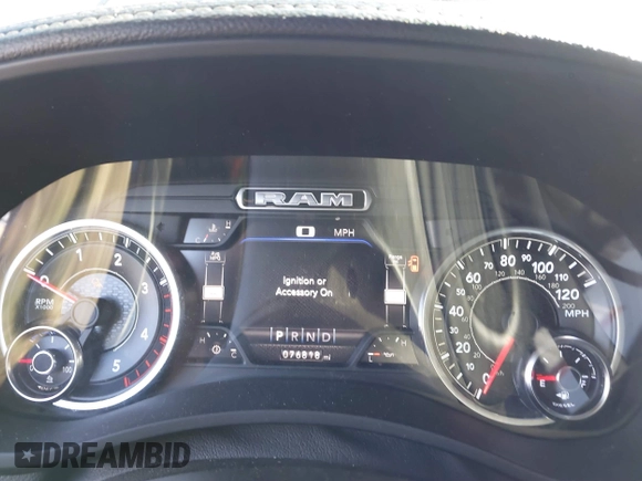 2019 Ram 2500 Laramie with VIN 3C6UR5FL0KG714111, listed as a IAAI auction lot 41630159 with 76,818 mi miles. Bid and sale history available at carsss.com. Image 7.