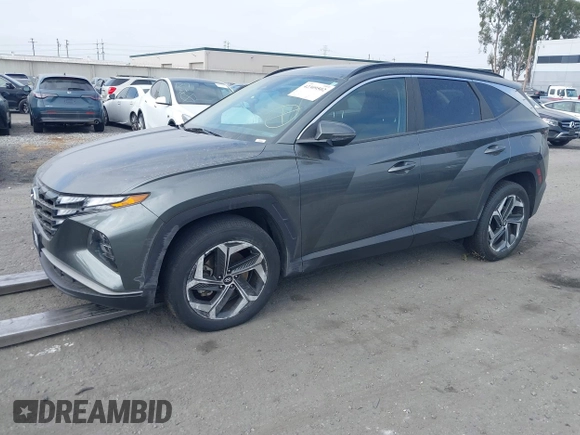 2022 Hyundai Tucson SEL z VIN 5NMJF3AE6NH133724, wystawiony jako IAAI lot #42309502 z przebiegiem 49 156 mil mil oraz . Historia ofert i sprzedaży dostępna na DreamBid. Obrazek 2.