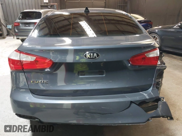 2015 Kia Forte LX with VIN KNAFX4A65F5334212, listed as a IAAI auction lot 42129391 with 150,864 mi miles. Bid and sale history available at carsss.com. Image 17.