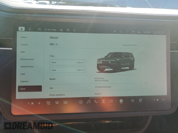 2025 Rivian R1S Adventure z VIN 7PDSGBBA5SN048839, wystawiony jako Copart lot #89199375 z przebiegiem 5177 mil mil oraz Szkody całkowita. Historia ofert i sprzedaży dostępna na DreamBid. Obrazek 9.