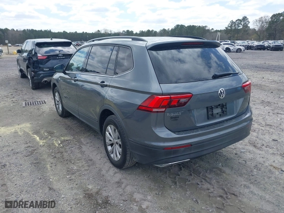 2018 Volkswagen Tiguan S with VIN 3VV1B7AX9JM088226, listed as a IAAI auction lot 41804141 with 68,026 mi miles. Bid and sale history available at carsss.com. Image 3.
