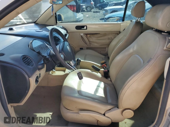 2006 Volkswagen Beetle с VIN 3VWRF31Y96M300408, выставлен на аукционе Copart как лот 86479824 с пробегом 141 935 миль миль и Списание • Salvage title. История ставок и продаж доступна на DreamBid. Изображение 7.