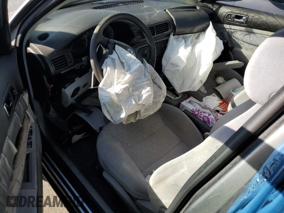 2003 Volkswagen Passat GLS z VIN WVWPD63B23P335307, wystawiony jako Copart lot #79530484 z przebiegiem 30 257 mil mil oraz Szkoda całkowita • Salvage title. Historia ofert i sprzedaży dostępna na DreamBid. Obrazek 8.