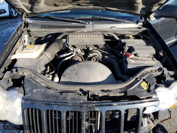 2008 Jeep Grand Cherokee Laredo with VIN 1J8GR48K28C165035, listed as a Copart auction lot 89260785 with 147,289 mi miles and Salvage Title. Bid and sale history available at carsss.com. Image 12.