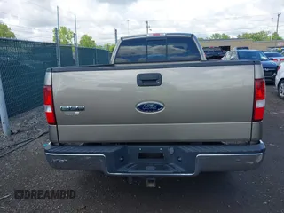 2004 Ford F-150 XL z VIN 1FTRF12W04NC41949, wystawiony jako IAAI lot #42251934 z przebiegiem Nie podano mil oraz . Historia ofert i sprzedaży dostępna na DreamBid. Obrazek 16.