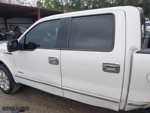 2013 Ford F-150 XL with VIN 1FTFW1CT1DFB27539, listed as a IAAI auction lot 41524711 with 210,664 mi miles. Bid and sale history available at carsss.com. Image 14.